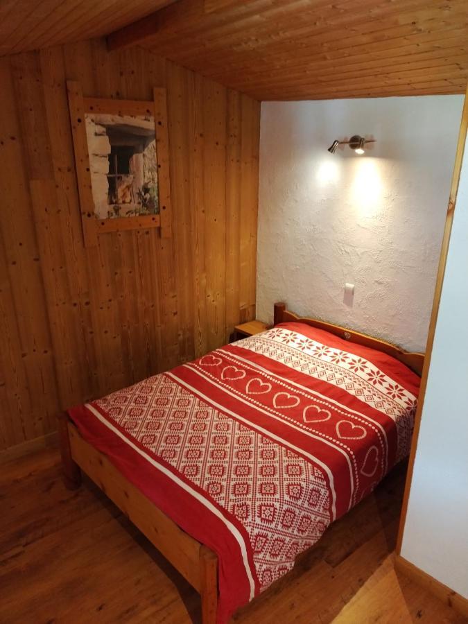 Chalet Le Grand Mean Apartment บอนเนวัล-ซัวร์-อาร์ค ภายนอก รูปภาพ