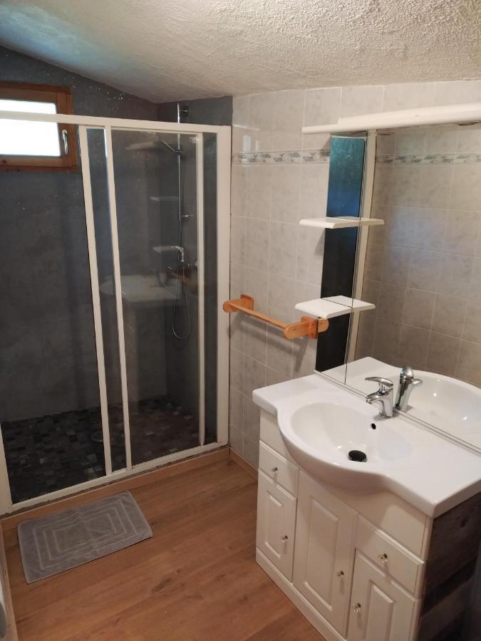 Chalet Le Grand Mean Apartment บอนเนวัล-ซัวร์-อาร์ค ภายนอก รูปภาพ
